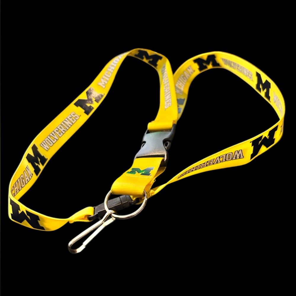 🗺️Michigan Wolverines Aminco NCAA Unisex Team Lanyard 24" buckle fastener Unisex
